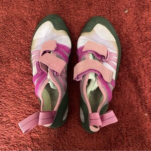 Womens Butora Purple Rock Climbing Shoes - 6